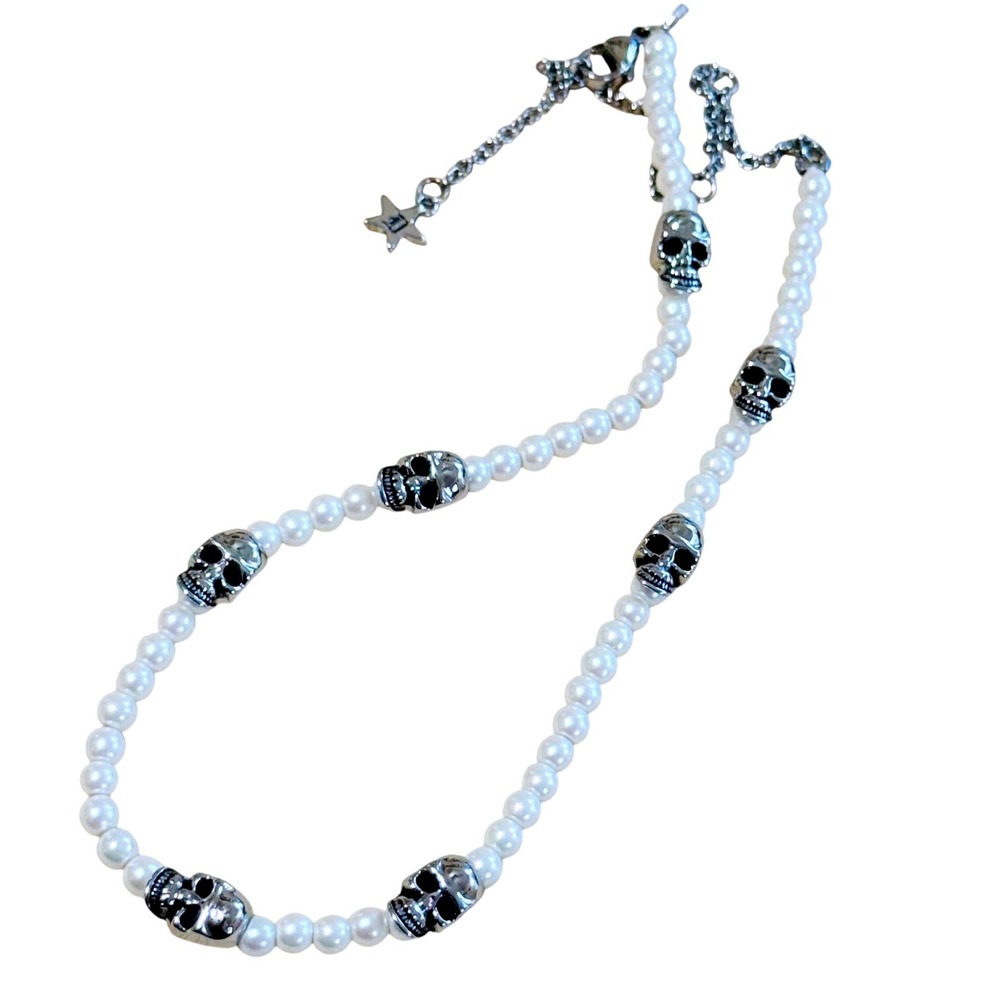 Dalmata Spooky Skull Necklace Freshwater Pearl Beaded Goth Punk Rockabilly 17"